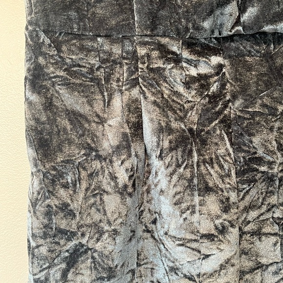 Almost new crushed velvet deep teal choker neck with front V cut out romper - Picture 5 of 10